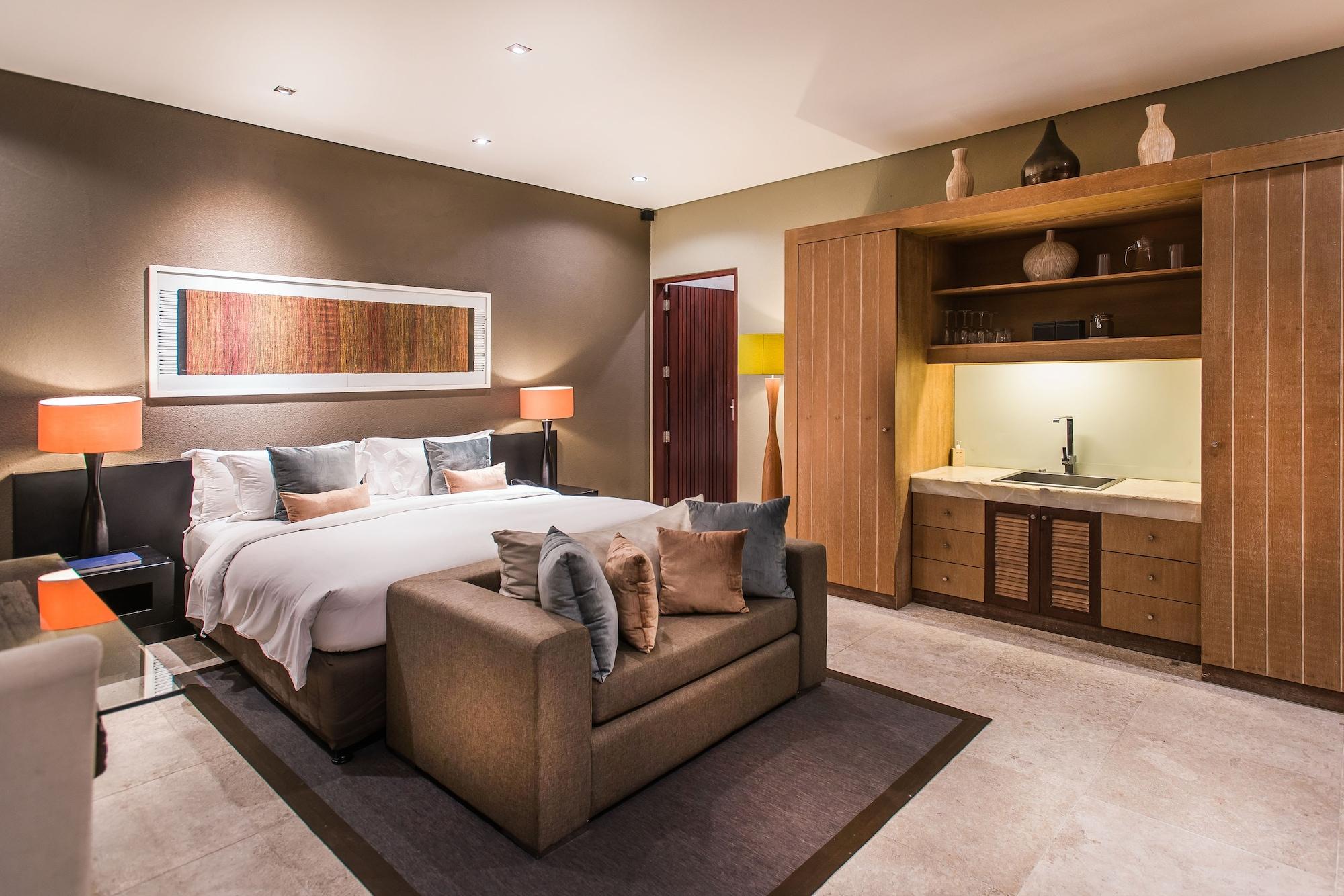Cicada Luxury Townhouses 4* Seminyak (Bali)