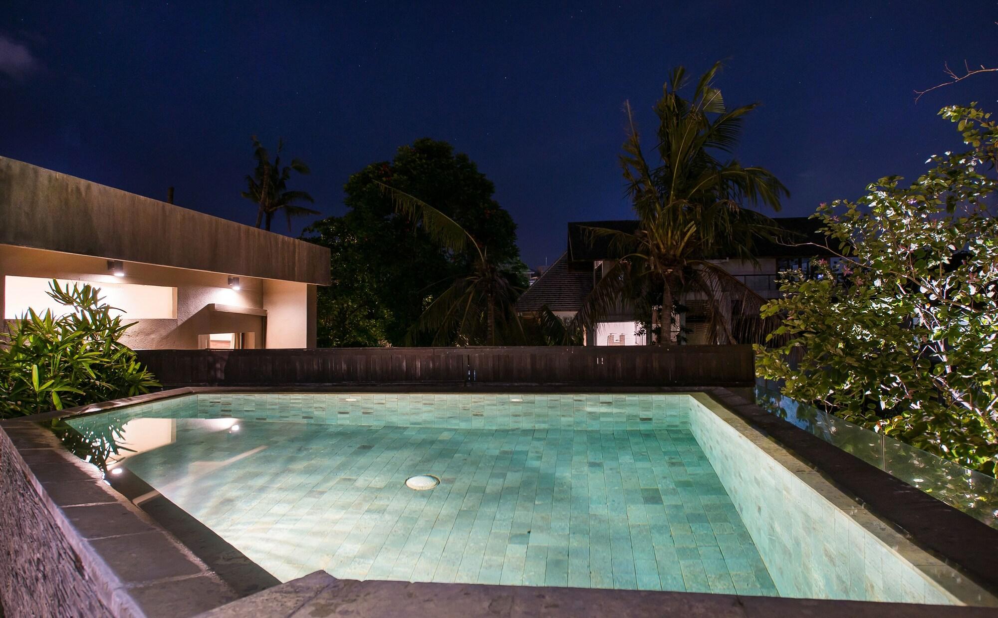 Cicada Luxury Townhouses Hotel 4*