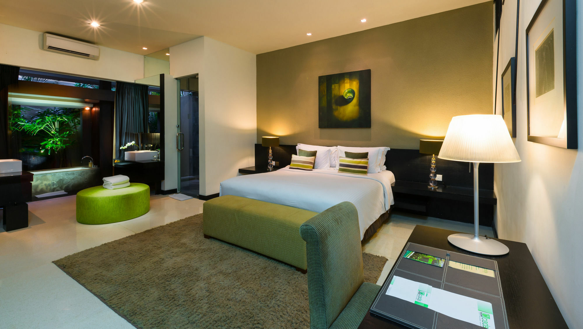 Cicada Luxury Townhouses Hotel 4*