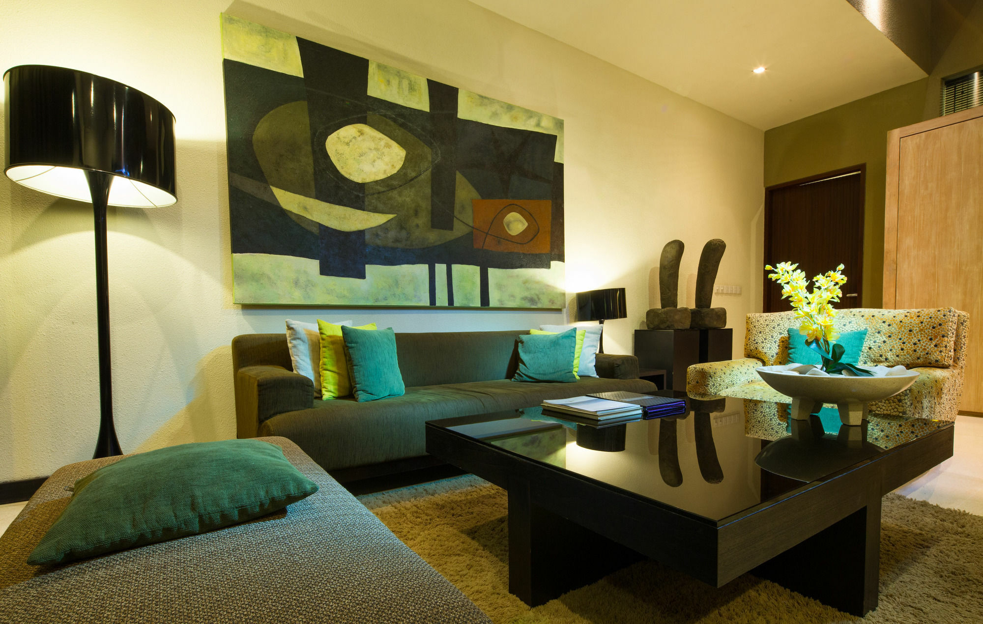 Cicada Luxury Townhouses Hotel 4*